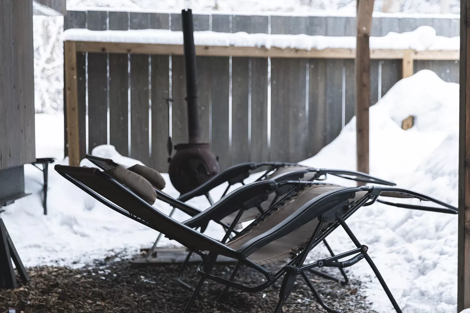 すべてのお部屋に水風呂、ととのいの椅子（インフィニティチェア）を完備
